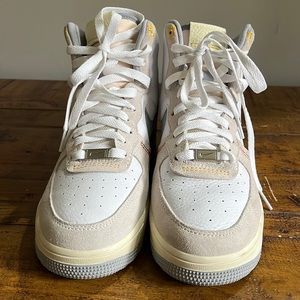Nike Air Force 1 : We’ll take it from here: wmn size 8
